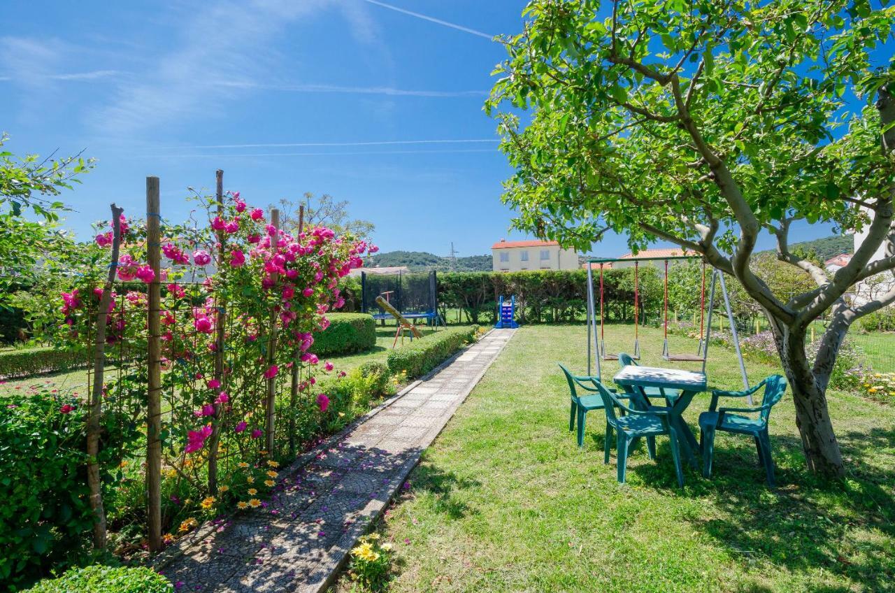 Apartments Boza Lopar Exterior foto